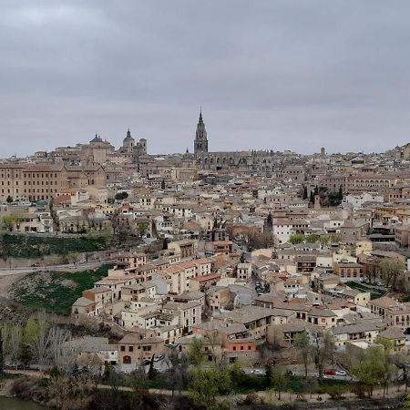 Hostal La Campana Toledo Exterior foto